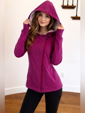 Under Armour Women's AllSeason Gear Magenta Zip Up Fitted Hoodie Jacket - Size L